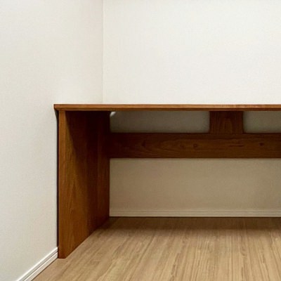 Work desk & cabinet